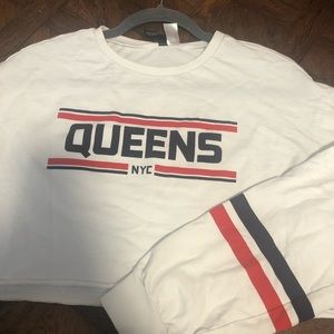 H&M Brand “Queens NYC” cut-off Crop Top M